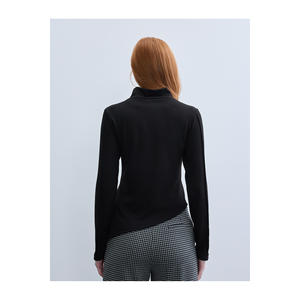 Blusa de Punto para Mujer, Mezcla de Viscosa, con Detalle Overlock, Suave como la Piel de un Bebé, Cómoda y Moderna - Product Image 4