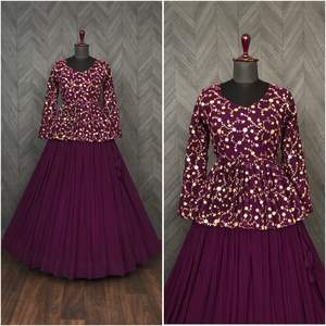 ชุดดีไซน์เนอร์ล่าสุดอินเดียมารยาทดั้งเดิมเบ่งบานเย็บปักถักร้อยทำงาน Lehenga Choli อินเดียผู้ส่งออกและผู้จัดจำหน่าย - Product Image 4