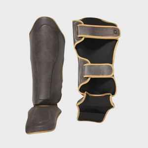 สนับแข้งแบบไทยสนับแข้งทำจากหนังมีตะเข็บเสริมและบุนวมหนาสูงทนทานต่อแรงกระแทก - Product Image 1