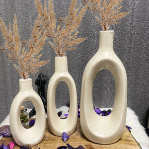 Estilo de lujo Moderno Lujo simple raya blanca Jarrones de cerámica decorativos Flores secas Hogar Sala de estar - Product Image 3