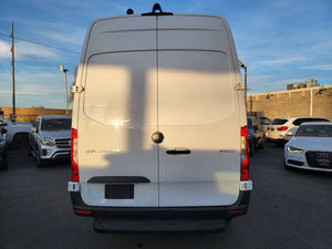 SPRINTER 2500 144 CREW VAN RWD 2021, transmission automatique à 7 vitesses, transmission 4x2, prêt à être expédié - Product Image 5