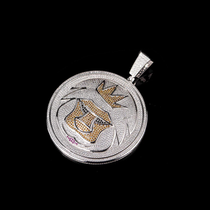 Collar con Colgante de Medallón Circular con Diamantes de Moissanita, Estilo Hip Hop - Product Image 3