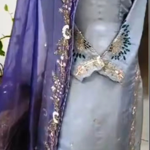 ชุดสูทแฟชั่นอินเดียปักด้วยมือจากนักออกแบบสมัยใหม่สำหรับงานปาร์ตี้ - Product Image 1