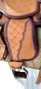 Western Barrel Racing Horse Saddle Pleasure Trail Ensemble de sellerie de cow-boy en cuir à motifs floraux - Product Image 4