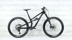 VENTES AUX ENCHÈRES Vélo de montagne Cany-onnn Spectralll 29 CF 8 - 2024 - Product Image 1
