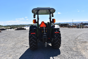 รถแทรกเตอร์ DEUTZ-FAHR 4080E จากผู้ผลิต กำลัง 80 แรงม้า ขับเคลื่อน 4 ล้อ เครื่องยนต์ขนาดเล็ก สำหรับสวน/รถแทรกเตอร์ขนาดเล็กสำหรับการเกษตร ยอดขายดีที่สุด 80 แรงม้า - Product Image 4