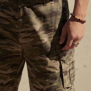 2025 nueva llegada de los hombres de verano Casual Cargo Shorts peso pesado poliéster algodón patrón sólido al por mayor - Product Image 2