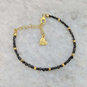 Bracelet perlé TUMBLE avec perle de diamant noir brut comme pierre principale, idéal pour un cadeau de fiançailles ou un anniversaire, style religieux - Product Image 4