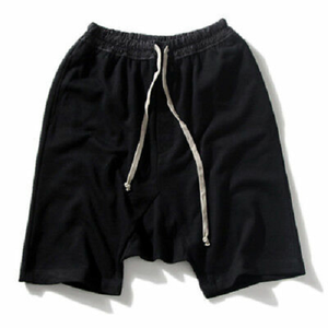 กางเกงขาสั้นผู้ชายเอวกลางผ้าฝ้าย 100% ผลิตตามสั่งขายส่ง ระบายอากาศดี ลายเรียบ สีพื้น เป็นมิตรกับสิ่งแวดล้อม ผ้าไม่ถักทอ สไตล์ไฮสตรีท - Product Image 4