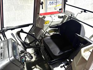 Massey Ferguson 90HP 390T Tractor agrícola Epa Ce certificado gran oferta equipo de caminar con ruedas bomba de motor automatizada núcleo de caja de cambios - Product Image 3