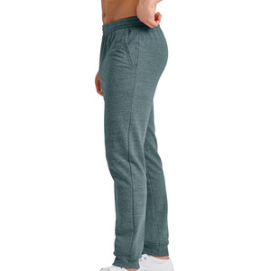 Pantalones deportivos transpirables para hombre con tela ligera, que absorbe la humedad, brindan comodidad y un ajuste flexible, ideales para entrenamiento físico y estilo de vida informal. - Product Image 3