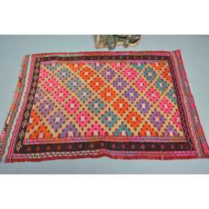 Tapis Kilim turc vintage 3,5x4,8 pieds, tapis oriental en laine avec accents rouges - Product Image 3