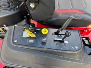 Cortacésped Ferris ZT 500 S de 122 cm, con motor de 2 tiempos, giro cero, 1600 W, gasolina - Product Image 6