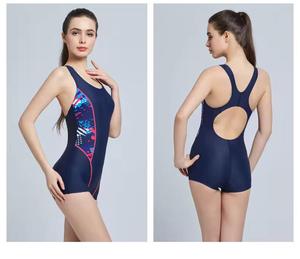 ชุดว่ายน้ำวันพีซสำหรับผู้หญิง แบบสปอร์ต สำหรับฝึกซ้อม ไม่มีแขน พร้อมโลโก้ที่กำหนดเองได้ - Product Image 3