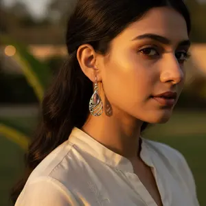 ต่างหูทรงหยดน้ำชุบทองคำขาวและโรสโกลด์ 925 ประดับเพชรและมุก สำหรับงานแต่งงานและงานปาร์ตี้ - Product Image 1