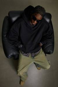 ชุดเสื้อฮู้ดผู้ชายชุดเสื้อสเวตเตอร์แบบสวมศีรษะแนวสตรีทแบบกำหนดได้เอง - Product Image 2