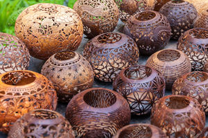 High Quality Eco-Friendly Coconut <b>Shell</b> Bowl Natural Seashell Lacquer Carved Direct Feng Shui Factory for Home <b>Lighting</b> Decor - Product Image 3