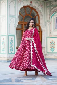 ชุดกระโปรง Anarkali จากนักออกแบบล่าสุดของ Fab Zone ชุดเดรสซารีชาวปากีสถานชั้นสูงงานปักลวดลาย - Product Image 3