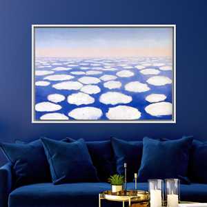 Impresión en lienzo de mar de nubes abstractas y serenas - Obra de arte del horizonte azul suave, 1P: Enmarcado en blanco - Product Image 1