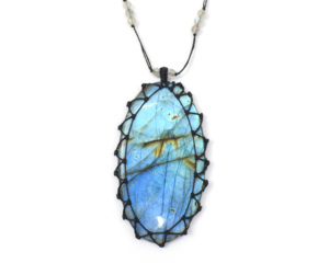 Natural Labradorite Gemstone With <b>Beads</b> Handmade Oval Shape Fashionable Carving Stone <b>Thread</b> Necklace Pendant - Product Image 1