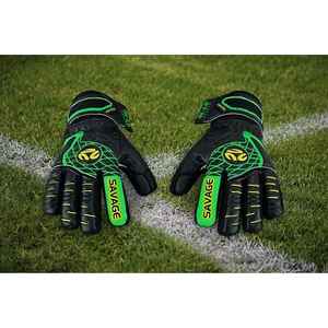 Équipement de gardien de but confortable de haute qualité en cuir et en latex personnalisable pour une utilisation en extérieur - Product Image 2