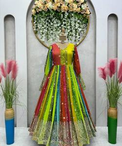 Nouvelle robe de mariée indienne ethnique pour femmes, en coton et soie, avec bordure en dentelle dorée moderne, multicolores, lavable - Product Image 6