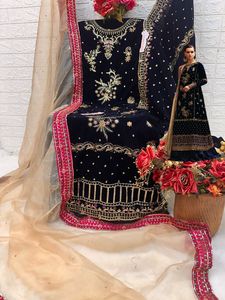Ensemble Shalwar Kameez brodé en velours d'hiver Regal complet avec de beaux vêtements indiens et pakistanais Santoon Dupatta Bottom - Product Image 3