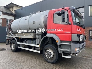 Camion-citerne d'occasion Mercedes-Benz Atego 1828 4x4 de 2003 pour l'aspiration et le nettoyage des boues d'assainissement municipal - Product Image 2