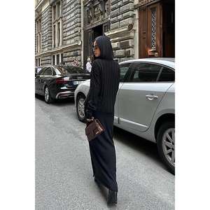 Ensemble Darcy 9969 : Blouse et Jupe Respirants en Maille pour l'Automne – Tissu Tricoté Confortable - Product Image 1