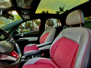 Volkswagen ID.3 con Transmisión Automática, Color Increíble, Superventas - Product Image 4