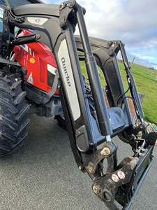 รถแทรกเตอร์มือสอง Massey Ferguson 5460 ขับเคลื่อน 4 ล้อ พร้อมที่ตักด้านหน้า - Product Image 6