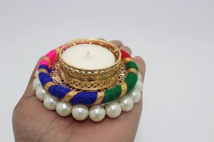 Portavelas de metal con luz en T decorativa de forma redonda para accesorios de decoración de templo y fiesta de boda india - Product Image 4