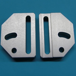 Vente en gros de pièces métalliques d'usinage de précision sur mesure au Vietnam Services de fraisage d'aluminium et d'acier inoxydable CNC disponibles - Product Image 5