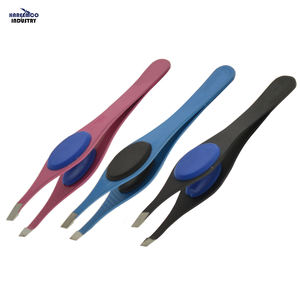 Pinzas Profesionales para Cejas con Punta Puntiaguda de Acero Inoxidable y Agarre Cómodo - Product Image 1