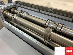 เครื่องจักร Multigraf DCM-45 สำหรับการพับและการเจาะรูขนาดเล็กความเร็วสูง มือสองขาย - Product Image 4