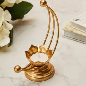 Porte-bougie en métal décoratif de style feuille pour Diwali, pour créer une belle lumière festive pendant les célébrations de Diwali à la maison - Product Image 2