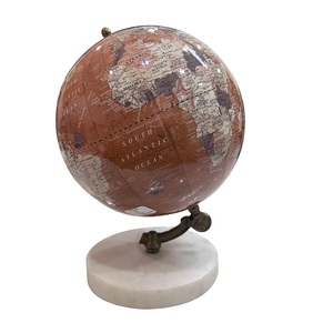 Globe terrestre rotatif blanc avec support en laiton argenté et carte monochrome pour l'enseignement de la géographie en promotion - Product Image 3