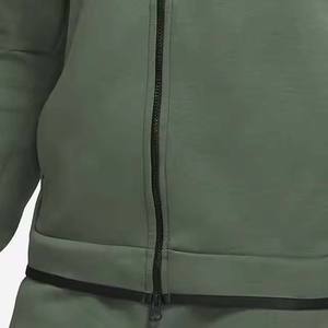 Vente en gros Ensemble de jogging d'entraînement pour hommes Vêtements de sport deux pièces avec fermeture éclair Survêtement en nylon à capuche pour hommes Survêtement respirant de qualité supérieure - Product Image 6