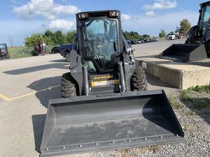 Peu usagé Compact New Holland C345 Track Skid Steer Loader à vendre à des prix de gros - Product Image 5