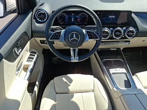 Limpio 2024 Merc-edes-Benzs GLA 250 - Product Image 6