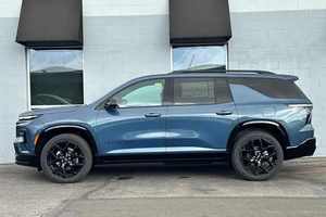 Chevrolet Traverse RS AWD 2023 Usado, Limpio, Volante a la Izquierda, Asientos de Cuero, Cámara Trasera - Product Image 5