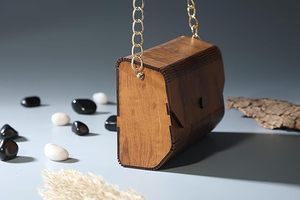 Aaliyan Impex Pochette élégante en bois pour femmes - Design classique/moderne, design personnalisé, emballage de haute qualité, fête/mariage/cadeaux - Product Image 5