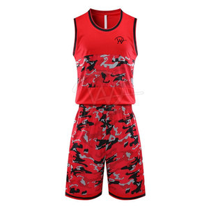 Uniforme de basket-ball professionnel respirant 100% polyester, taille plus, design léger personnalisable, fabriqué au Pakistan - Product Image 1