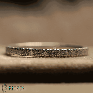 Anillo de boda de media eternidad con diamantes de corte redondo para mujer - Product Image 5