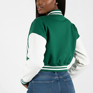 Chaqueta Universitaria Corta con Hombros Caídos y Bloques de Color OEM/ODM para Mujer, Chaqueta Universitaria con Logotipo Bordado Personalizado, Ropa Urbana - Product Image 2