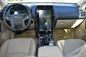 Nouveau pour Prado Automatic FWD Leather Dark SUV - Product Image 4