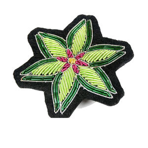 Broches de alambre de lingotes de nuevo diseño de la mejor calidad, broches de alambre de lingotes al por mayor a bajo precio, hermoso broche de parche de cerdo con cuentas - Product Image 3