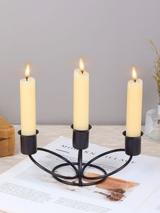Portavelas de metal de 3 luces de Venta caliente con fácil acceso y soporte decorativo para la decoración de la Mesa del hogar - Product Image 4