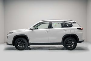 รถใหม่เอี่ยม ไมล์/กม. ศูนย์ ราคาคุ้มค่า ปี 2026 สีขาวมุก TY - Urban Cruiser GLX 1.5L FWD SUV พร้อมส่ง - Product Image 5