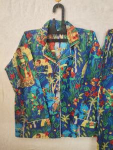 Vêtements de nuit d'été en coton indien pour femmes Ensemble de pyjama pour demoiselle d'honneur Chemise longue imprimée à fleurs et à col en V avec pyjama Doux et confortable - Product Image 2